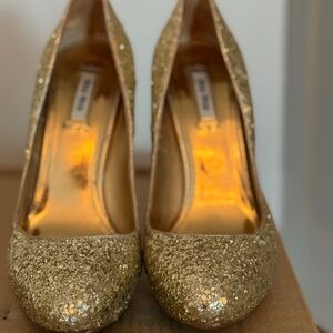 Miu Miu Metallic Gold Coarse Glitter Platform Pumps Size 38.5